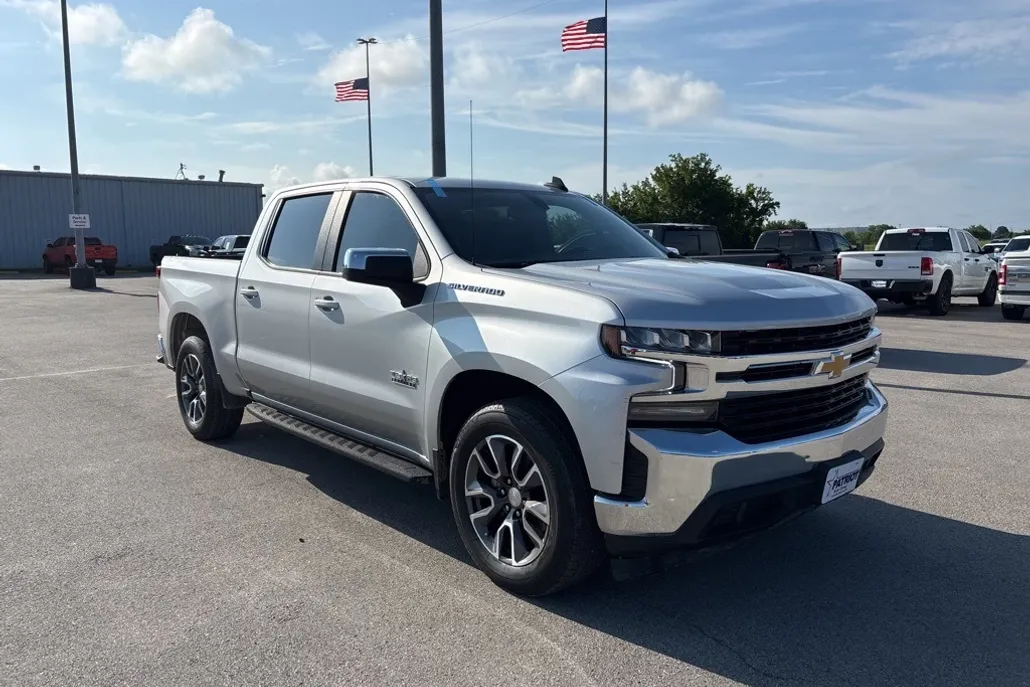 2021 Chevrolet Silverado 1500 LT Texas Edition photo 1