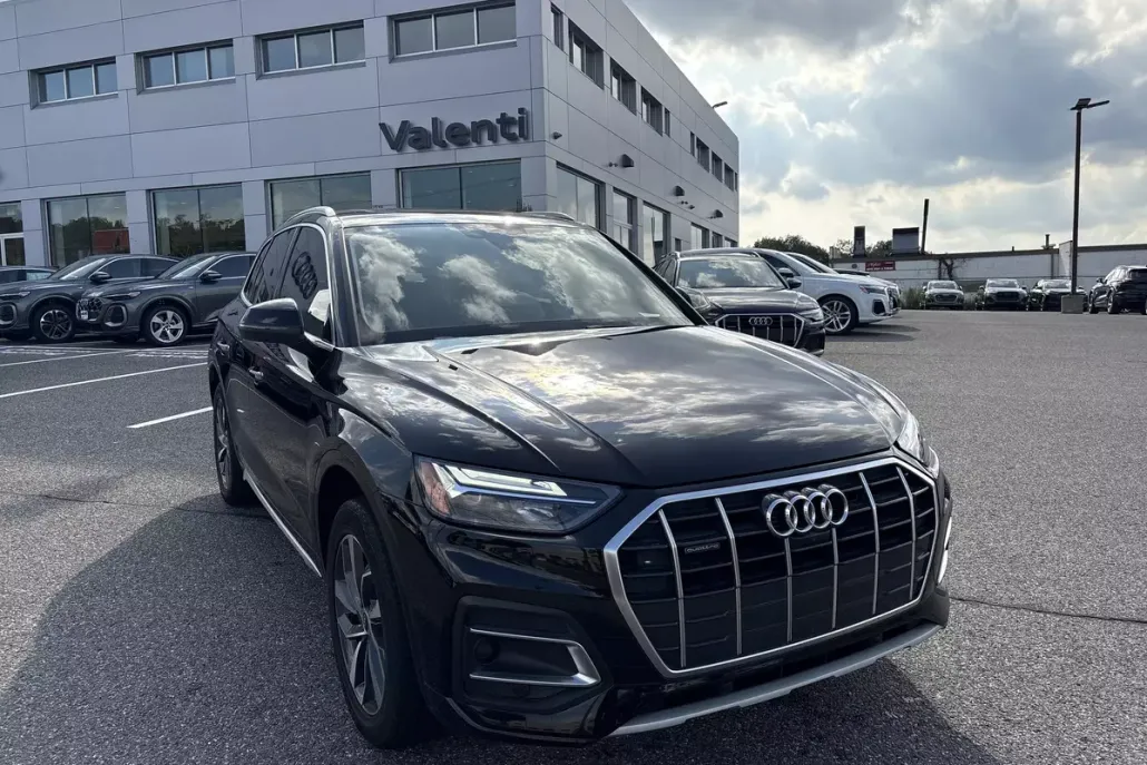 2021 Audi Q5 Premium Plus photo 1