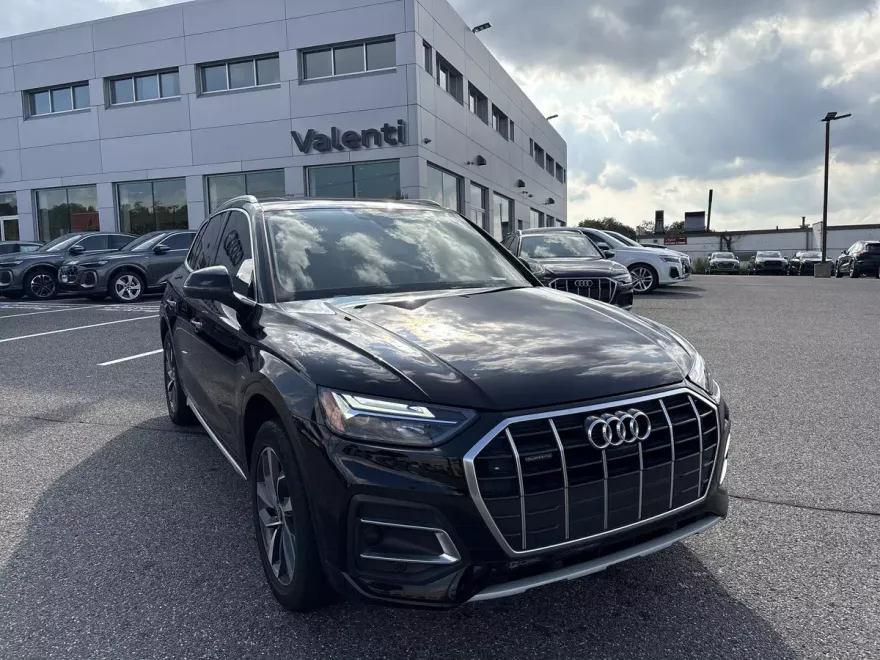 2021 Audi Q5 Premium Plus photo 1