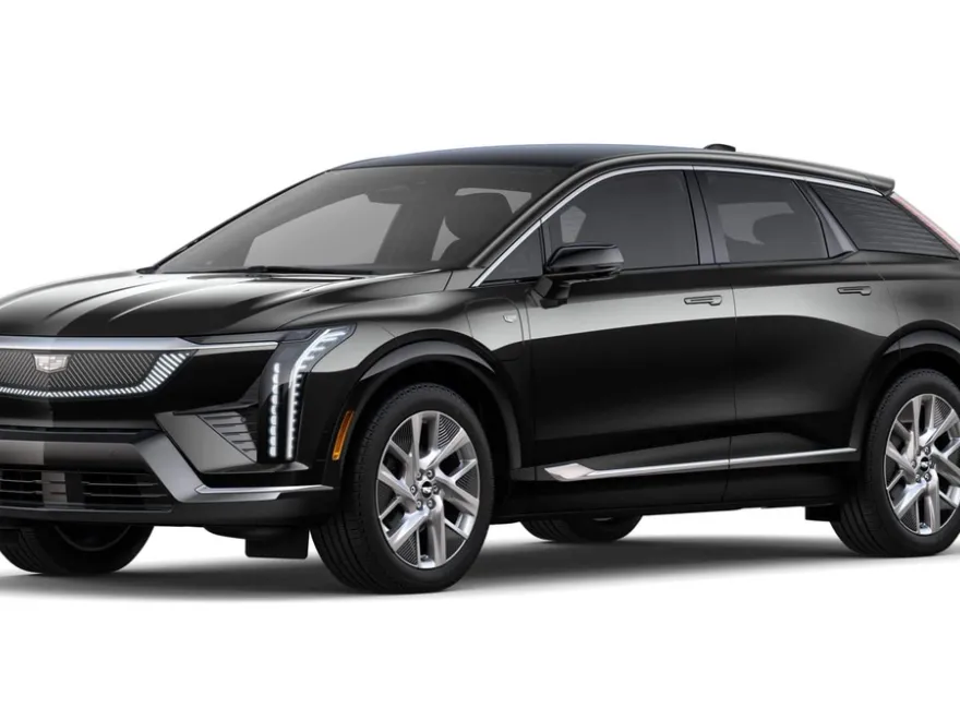 2025 Cadillac Optiq Luxury photo 1