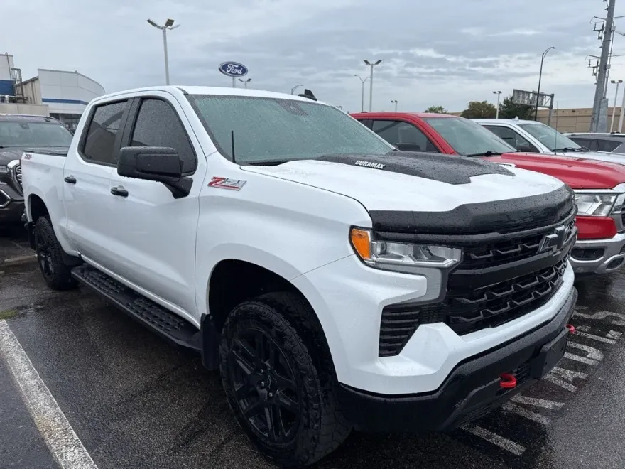 2023 Chevrolet Silverado 1500 LT Trail Boss photo 1