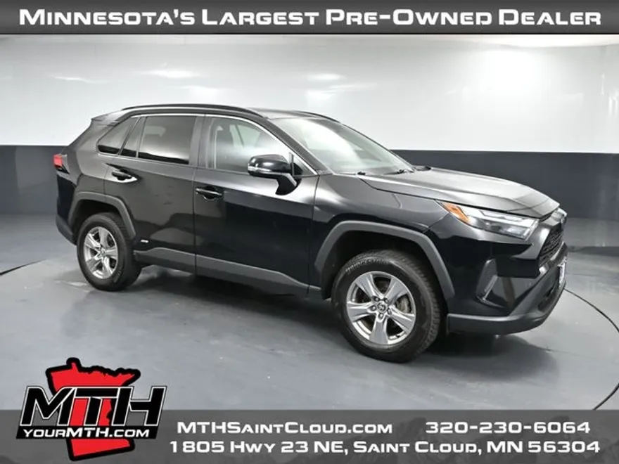 2022 Toyota RAV4 Hybrid XLE photo 1