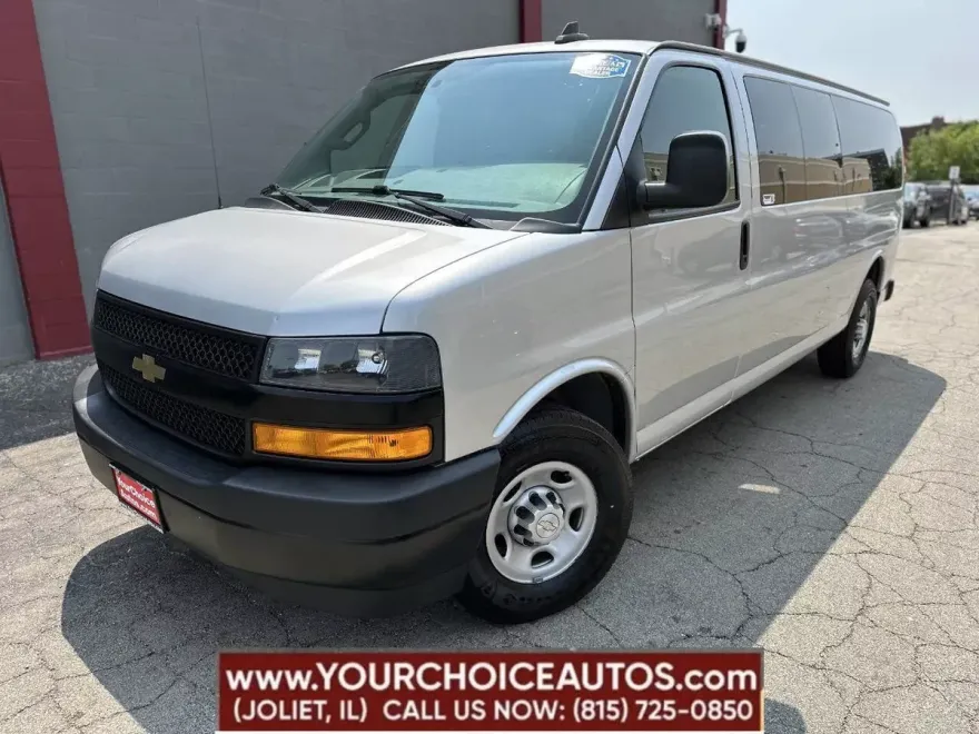 2020 Chevrolet Express Passenger LS photo 1