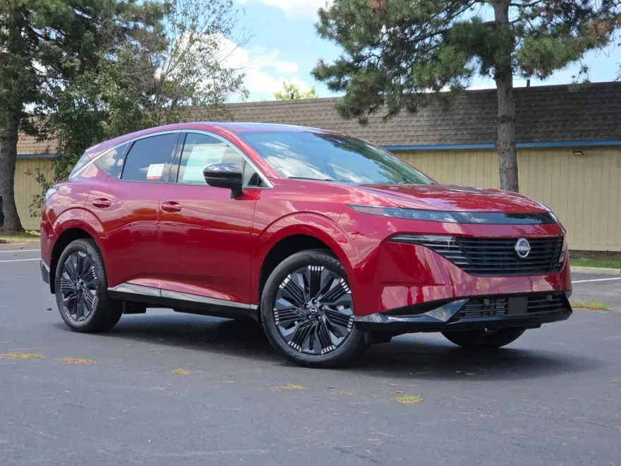 2025 Nissan Murano Platinum photo 1