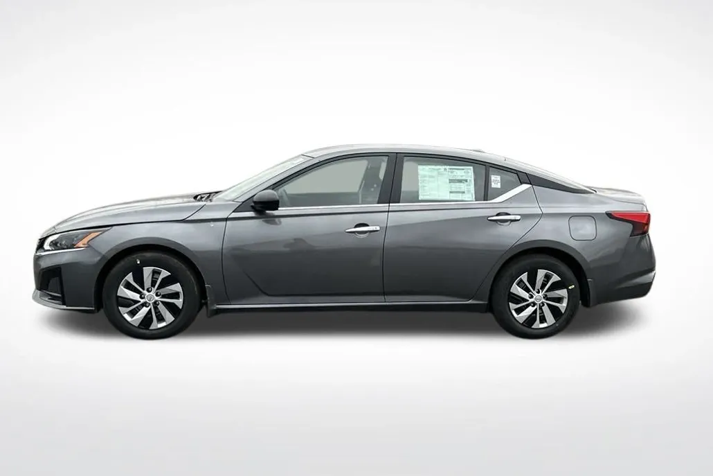 2025 Nissan Altima 2.5 S photo 1