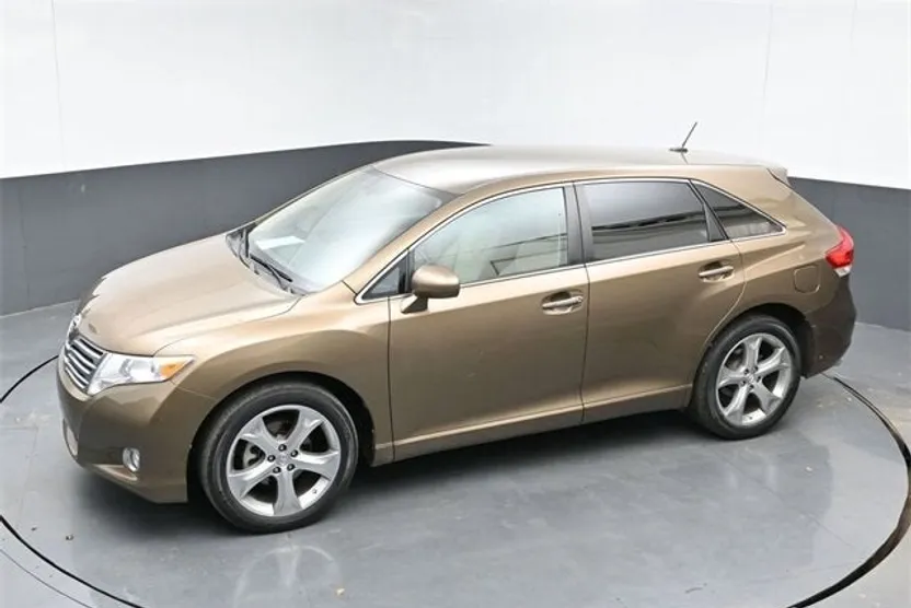 2009 Toyota Venza photo 1