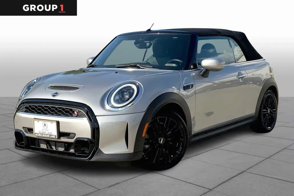 2024 Mini Cooper Convertible S photo 1