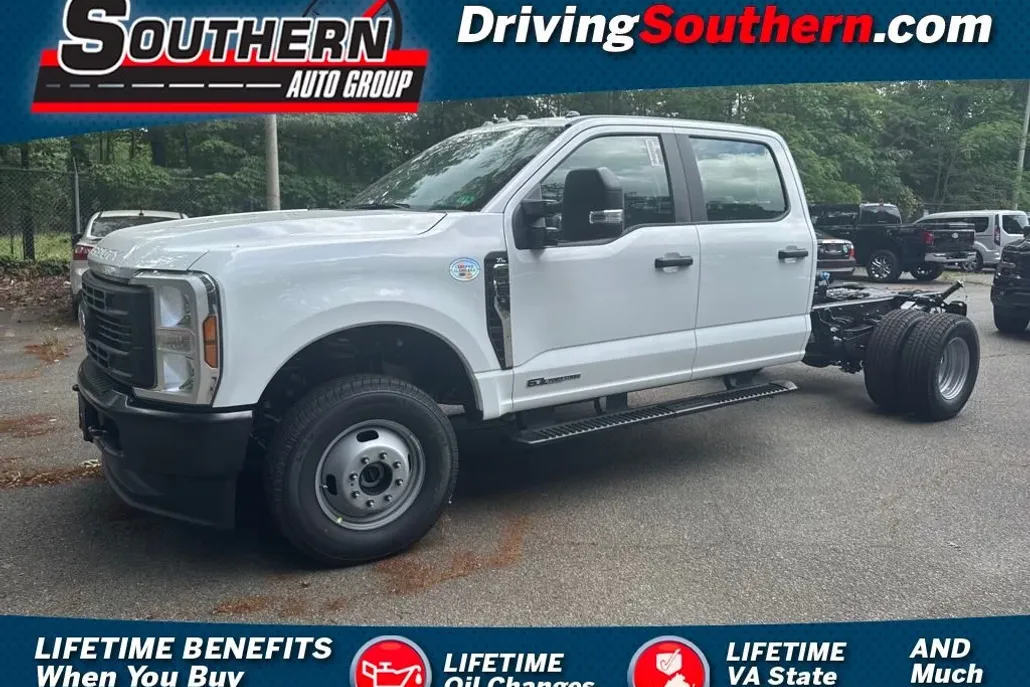 2025 Ford F-350 XL photo 1