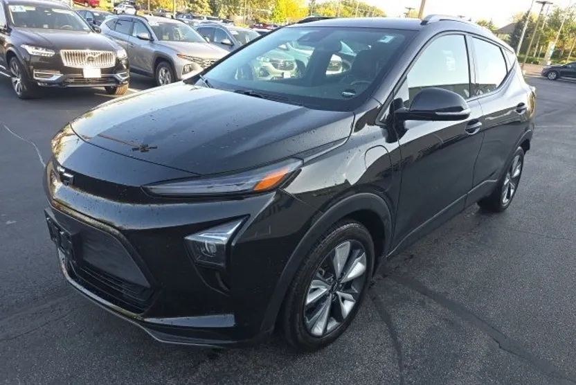 2023 Chevrolet Bolt EUV photo 1