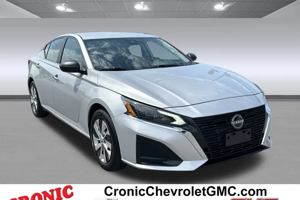 2024 Nissan Altima 2.5 S photo 1
