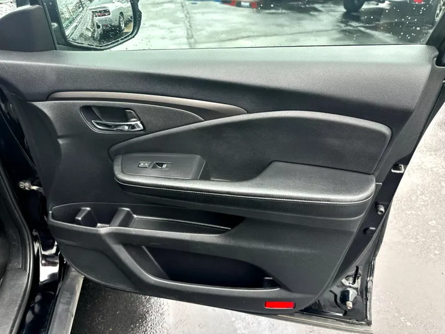 2019 Honda Ridgeline RTL photo 1