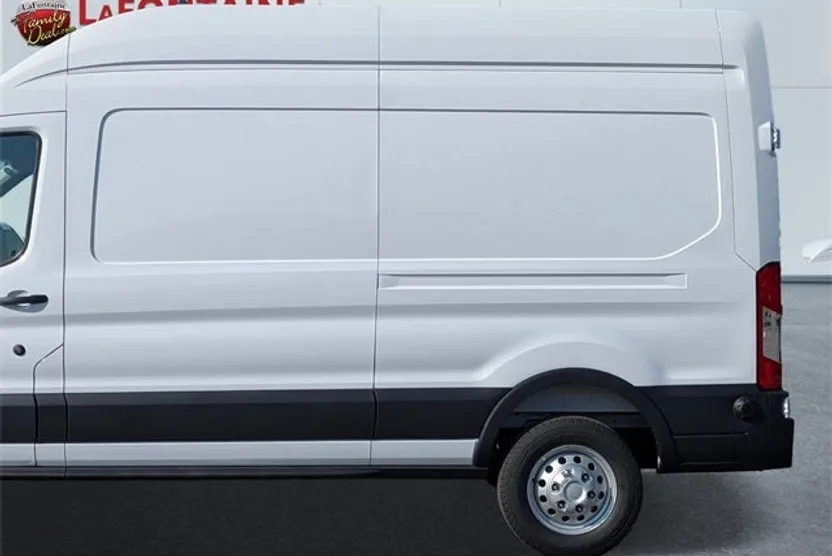 2025 Ford Transit photo 1