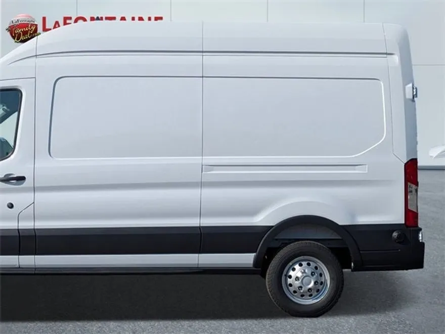 2025 Ford Transit photo 1