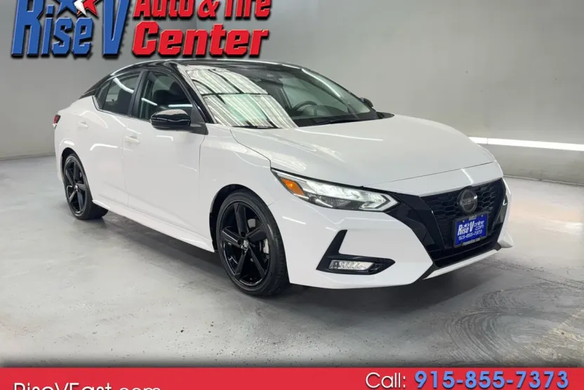 2023 Nissan Sentra SR photo 1