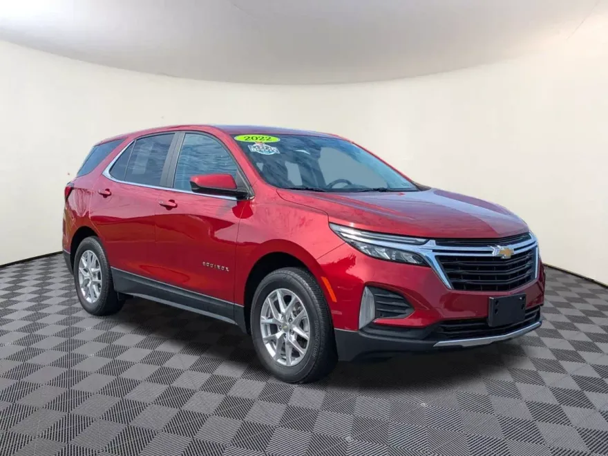 2022 Chevrolet Equinox LT photo 1