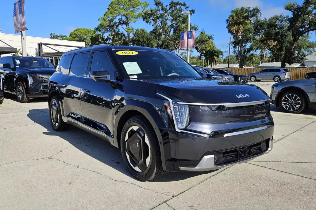 2024 Kia EV9 Land photo 1