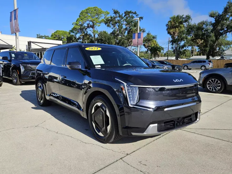 2024 Kia EV9 Land photo 1