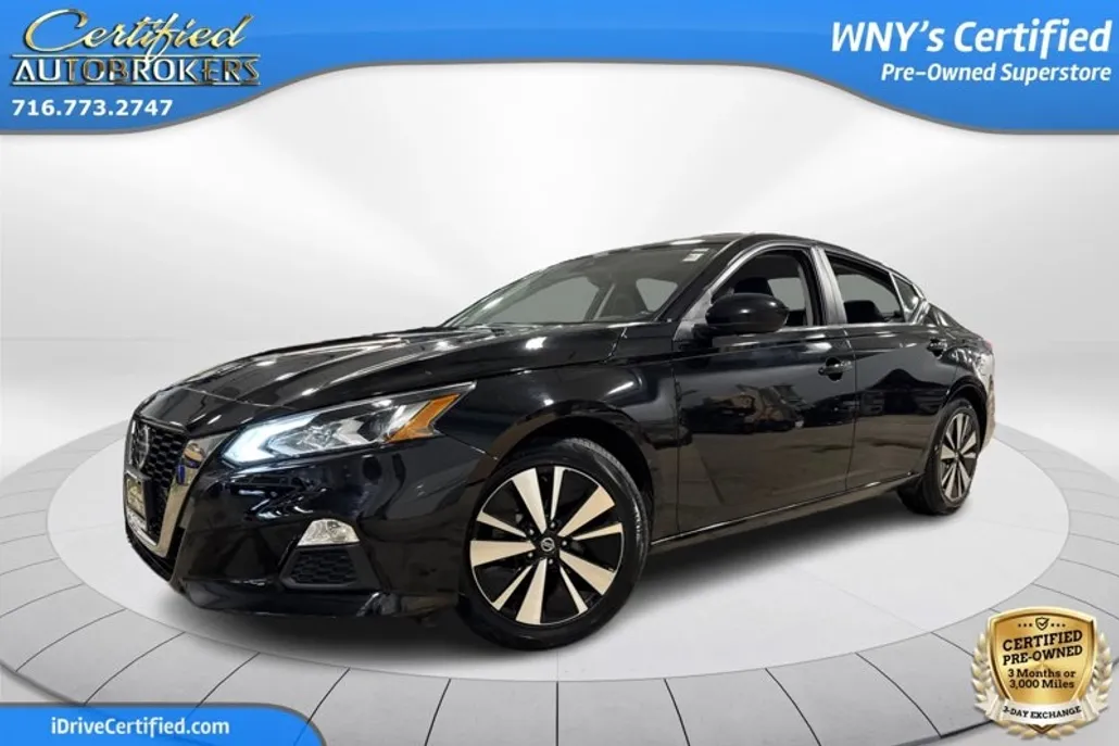 2022 Nissan Altima 2.5 SR photo 1