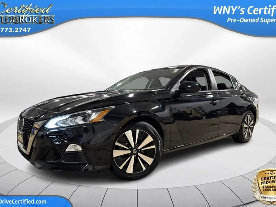 2022 Nissan Altima 2.5 SR photo 1