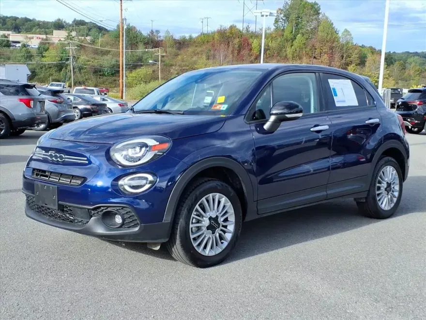 2023 Fiat 500X Pop Sport photo 1