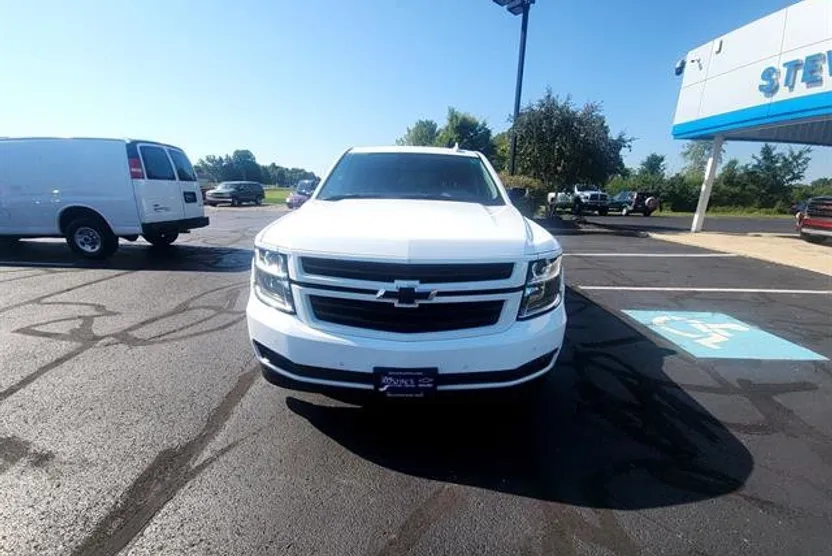 2020 Chevrolet Tahoe Premier photo 1