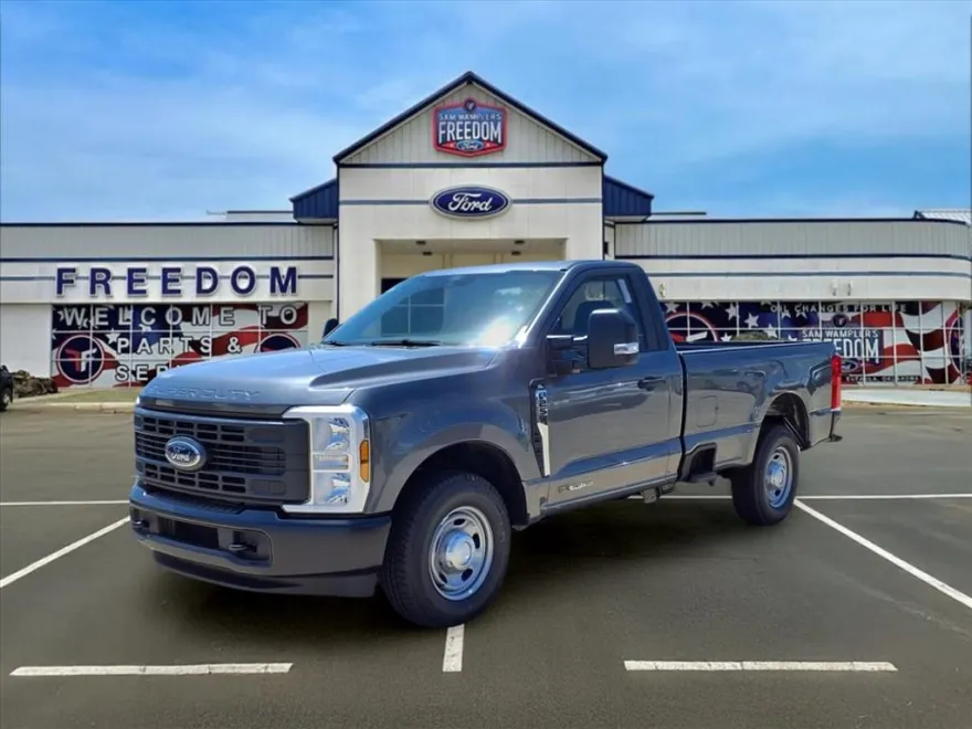 2025 Ford F-250 photo 1