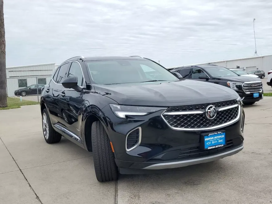 2023 Buick Envision Avenir photo 3