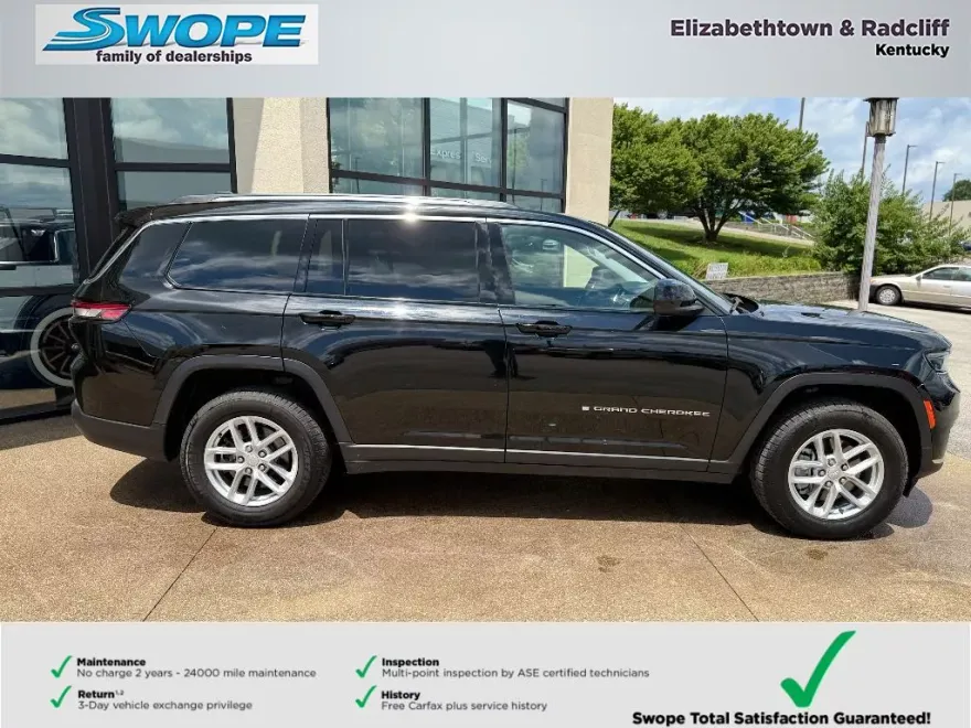 2023 Jeep Grand Cherokee Laredo photo 1