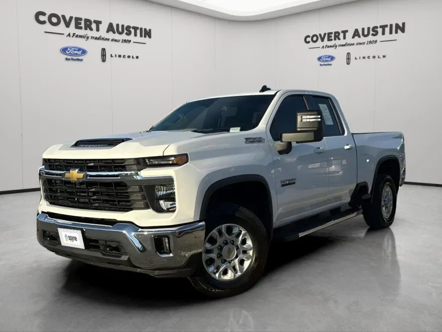 2024 Chevrolet Silverado 2500HD LT photo 1