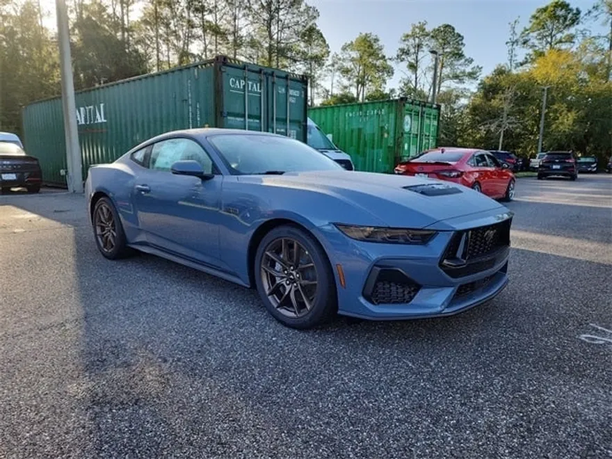 2025 Ford Mustang GT Premium photo 1