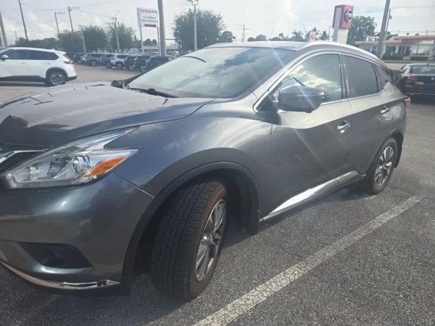2016 Nissan Murano SL photo 1