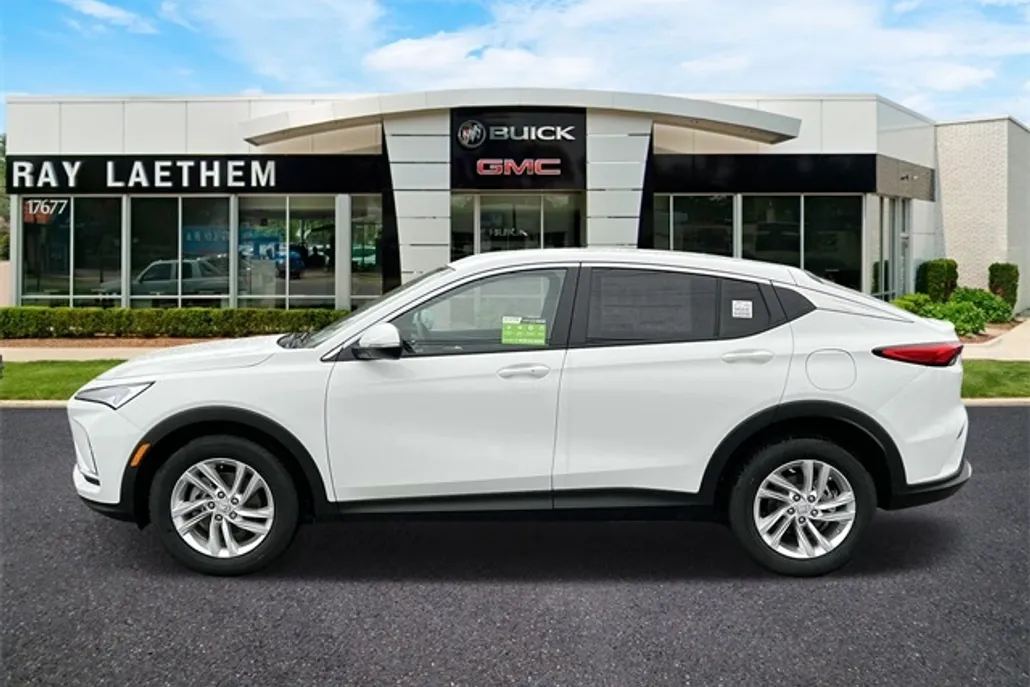 2025 Buick Envista Preferred photo 1