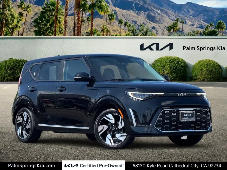 2023 Kia Soul GT-Line photo 1