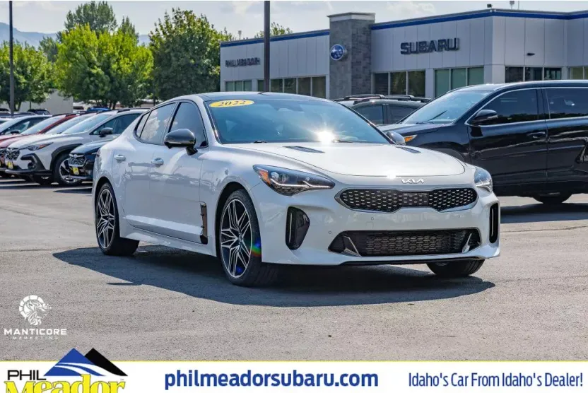 2022 Kia Stinger GT2 photo 1