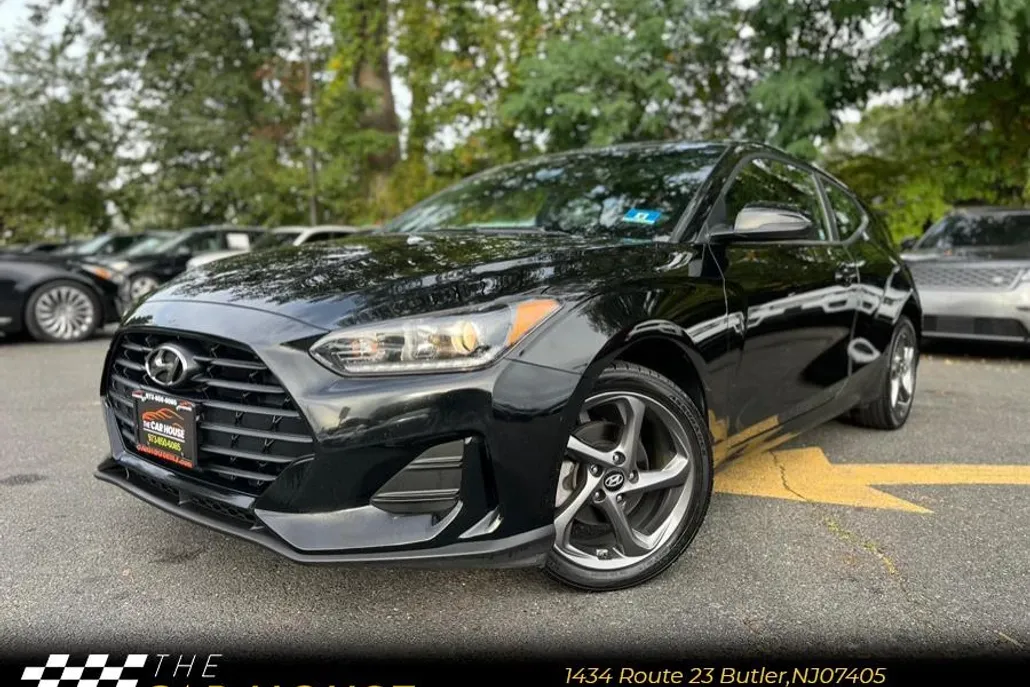 2019 Hyundai Veloster 2.0L Premium photo 1