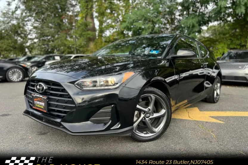 2019 Hyundai Veloster 2.0L Premium photo 1