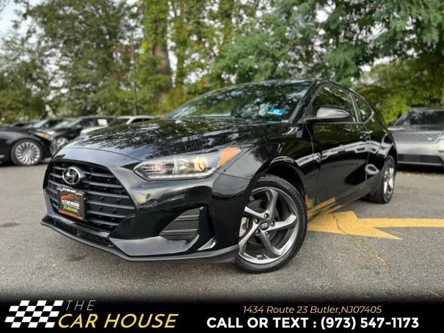2019 Hyundai Veloster 2.0L Premium photo 1