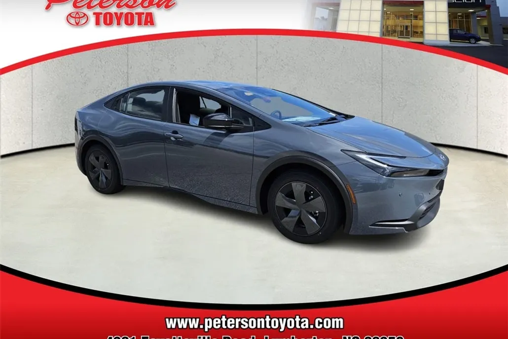 2026 Toyota Prius LE photo 1