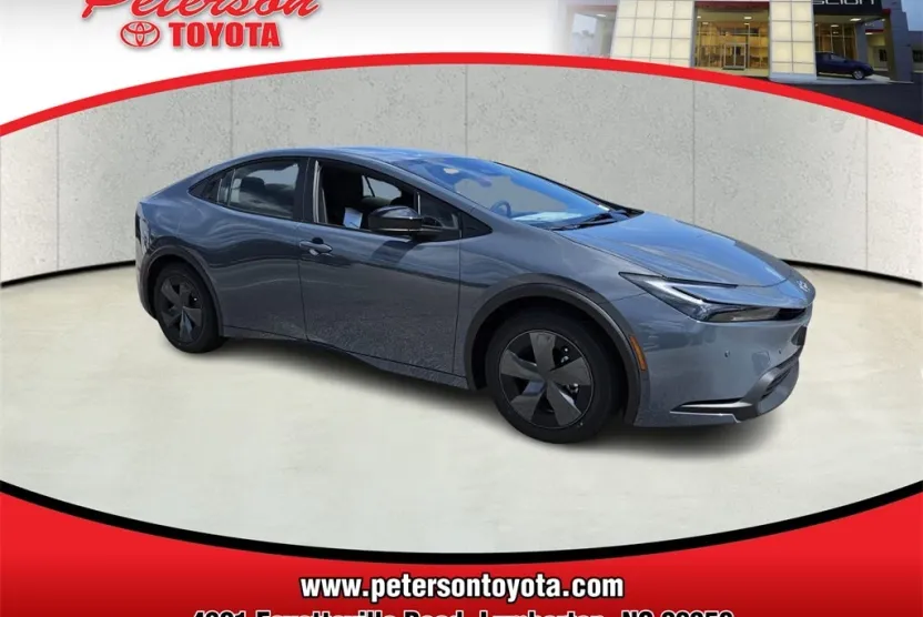 2026 Toyota Prius LE photo 1