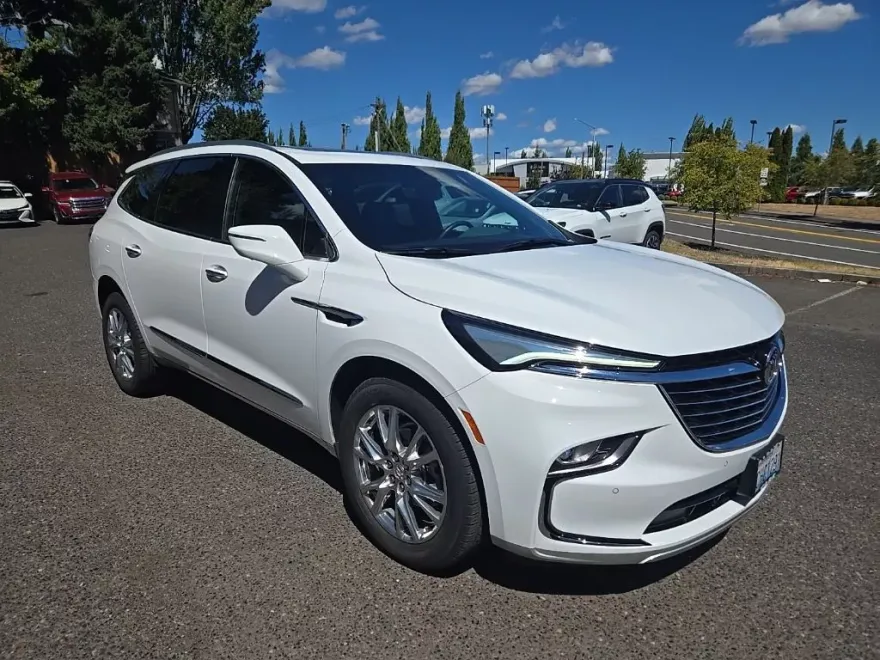 2023 Buick Enclave Premium photo 1