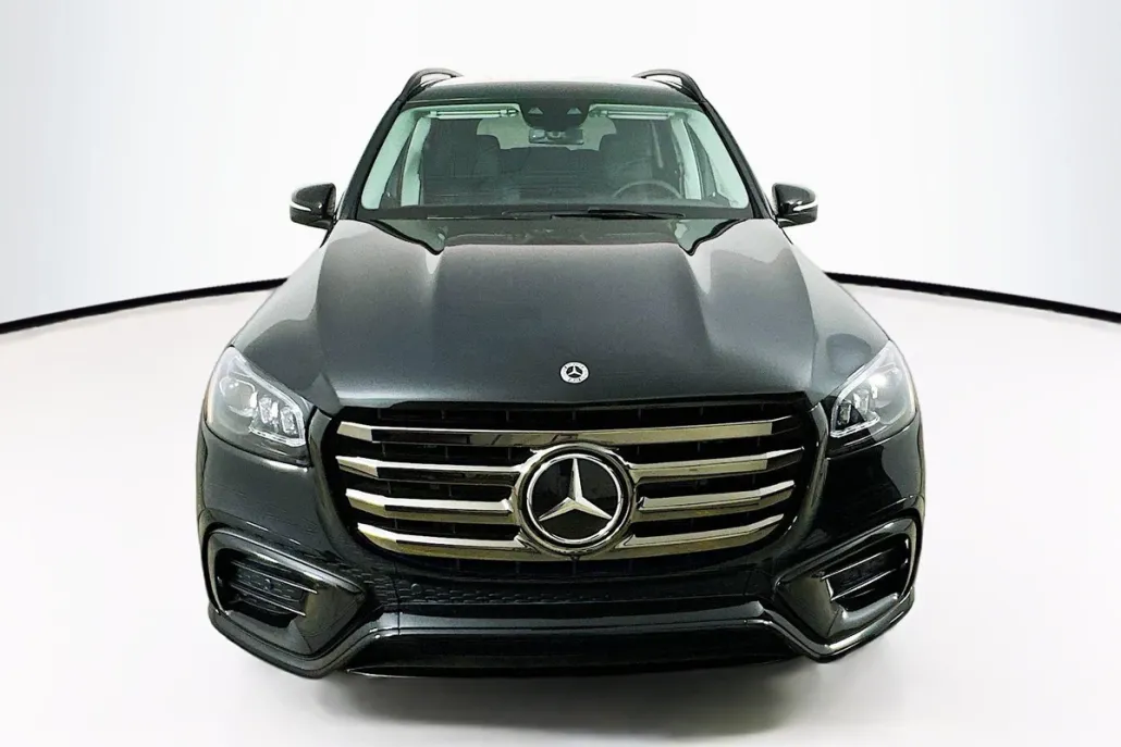 2026 Mercedes Benz GLS 450 4MATIC photo 1