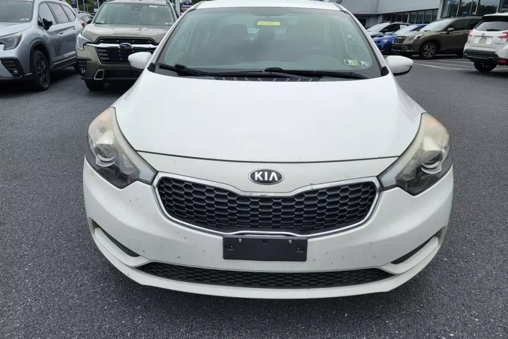 2016 Kia Forte LX photo 1