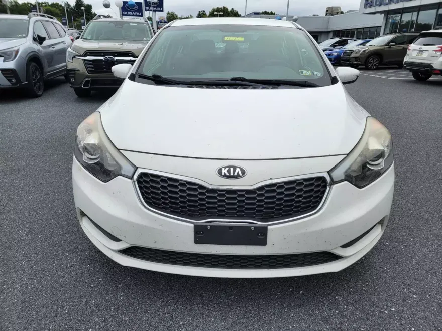 2016 Kia Forte LX photo 1