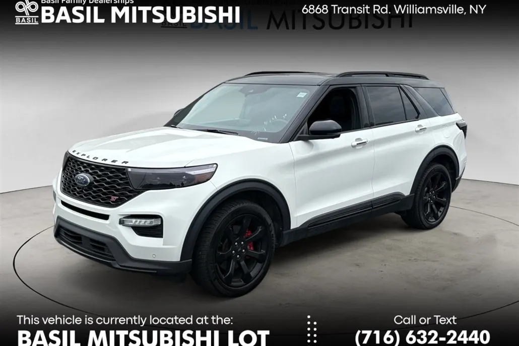 2022 Ford Explorer ST photo 1