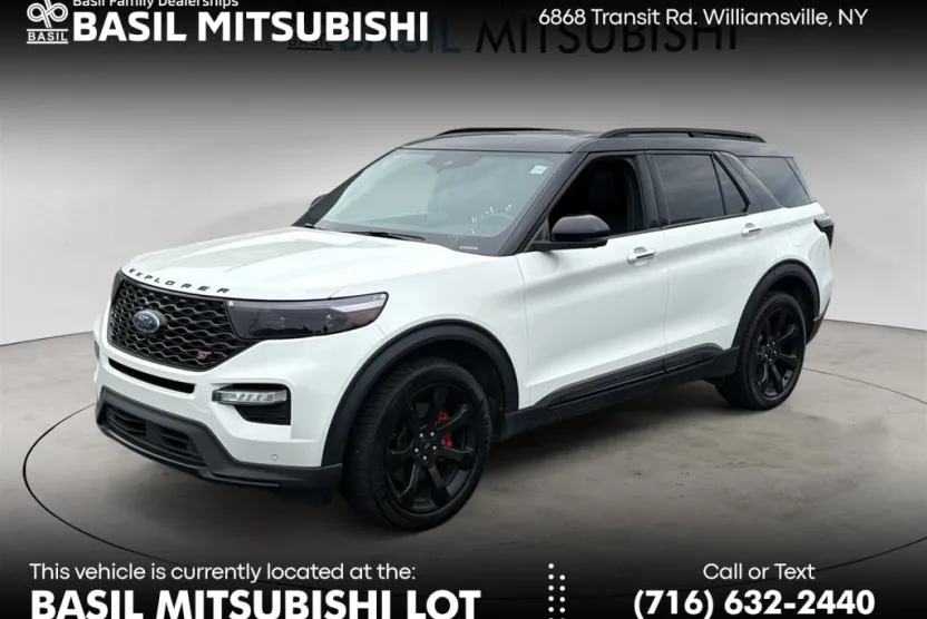 2022 Ford Explorer ST photo 1