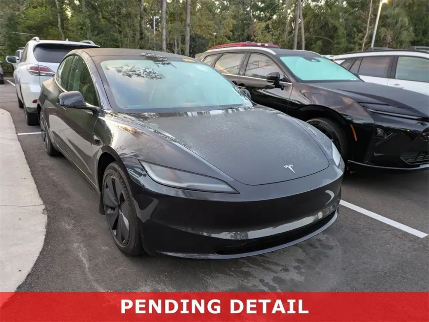 2024 Tesla Model 3 photo 1