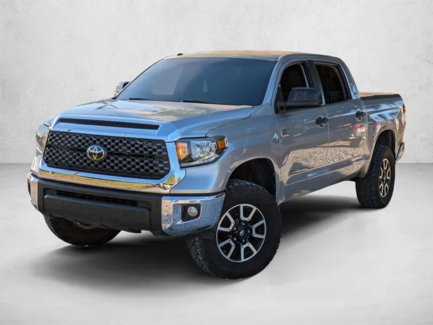 2016 Toyota Tundra SR5 photo 1
