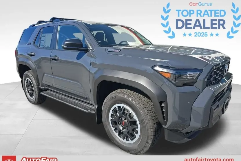 2025 Toyota 4Runner TRD Off-Road photo 1
