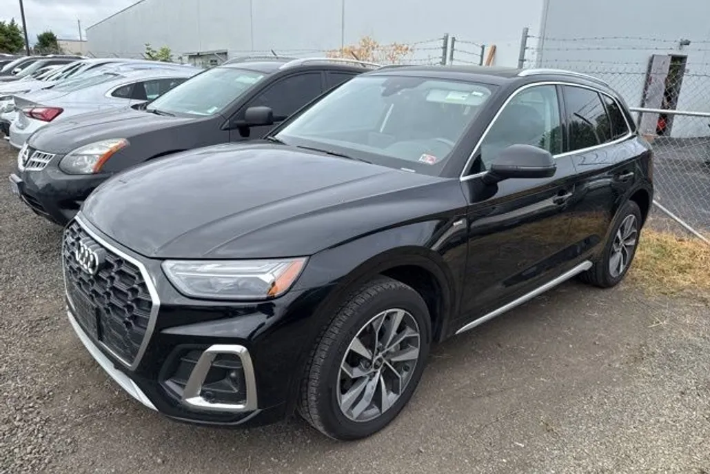 2024 Audi Q5 S line Premium Plus photo 1