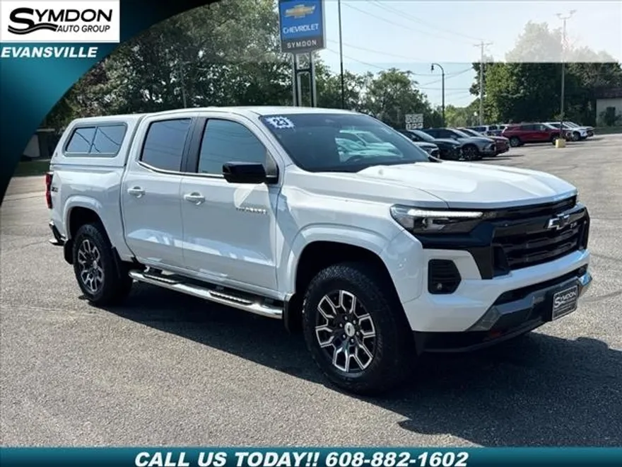 2023 Chevrolet Colorado Z71 photo 1